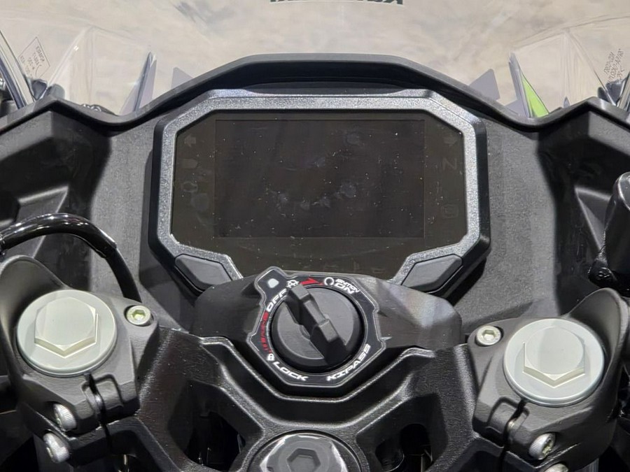 2026 Kawasaki Ninja® 500 SE ABS