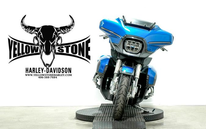 2026 Harley-Davidson® CVO Street Glide Limited ELECTRIC COAST
