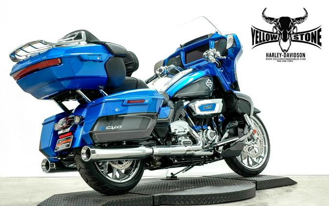 2026 Harley-Davidson® CVO Street Glide Limited ELECTRIC COAST