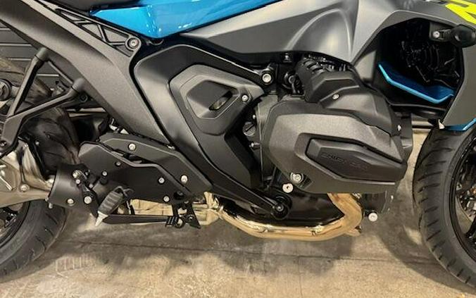 2026 BMW R1300R
