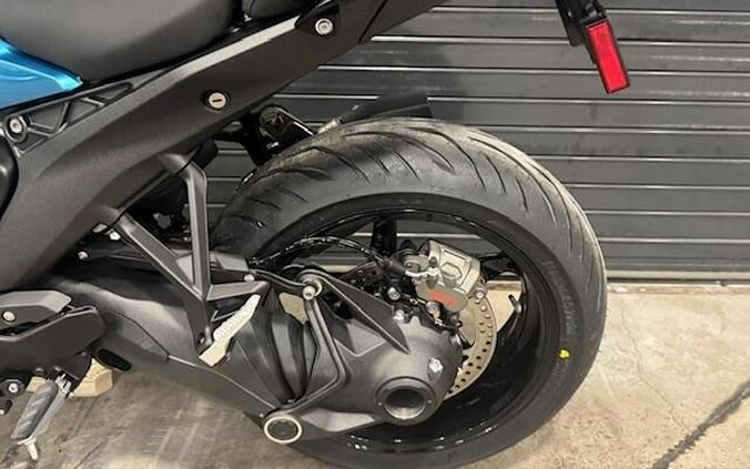 2026 BMW R1300R