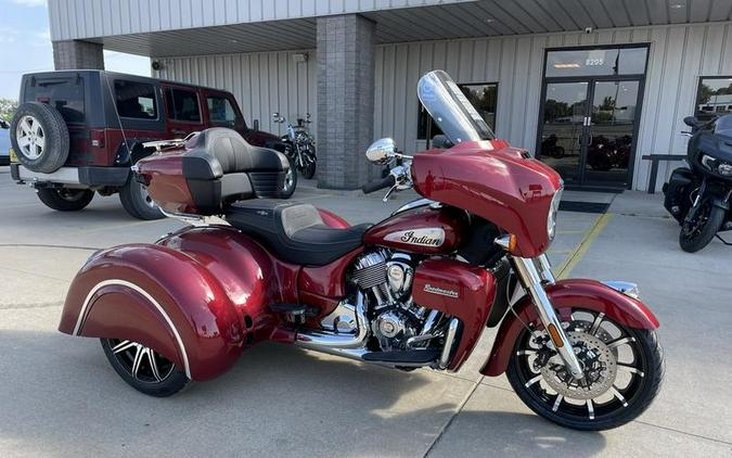 2023 Indian Motorcycle® Roadmaster® Limited Stryker Red Metallic