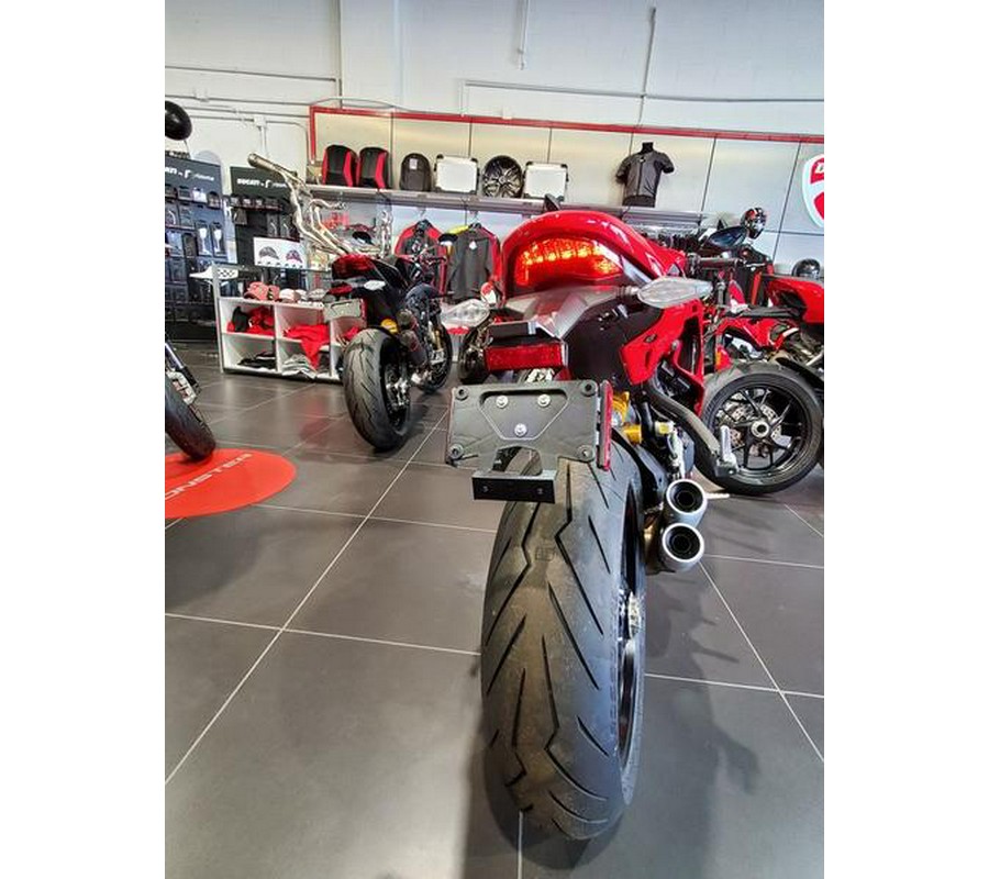 2024 Ducati Supersport 950 S Red