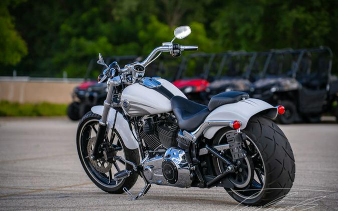 2016 Harley-Davidson Softail FXSB - Breakout