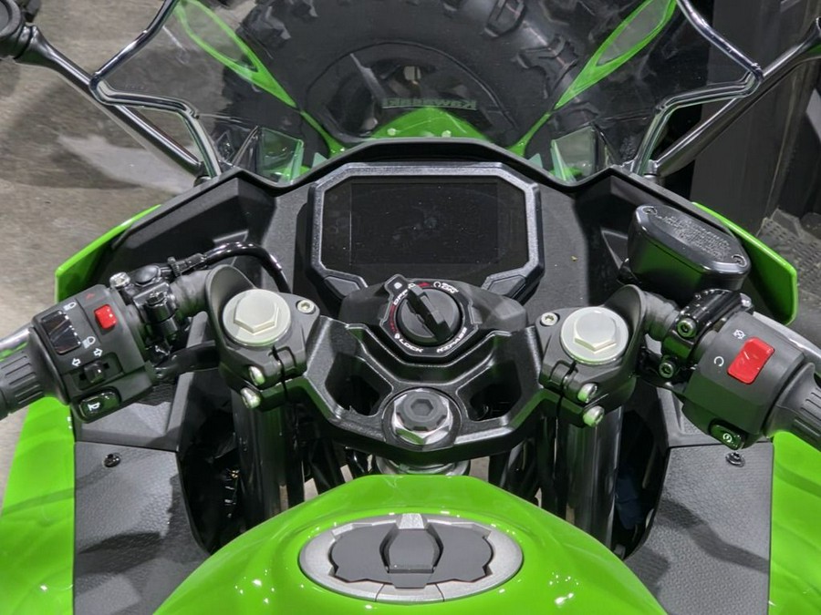 2026 Kawasaki Ninja® 500 SE ABS