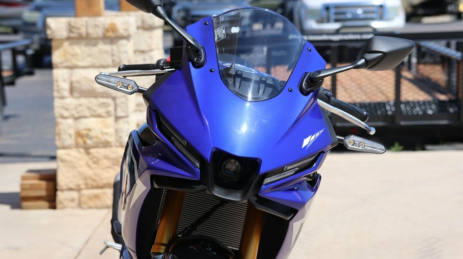 2026 YAMAHA YZFR3 ABS