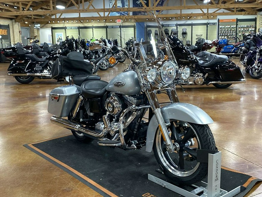 2012 Harley-Davidson Dyna Glide FLD - Dyna Switchback