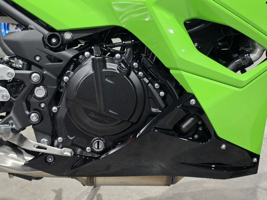 2026 Kawasaki Ninja® 500 Base