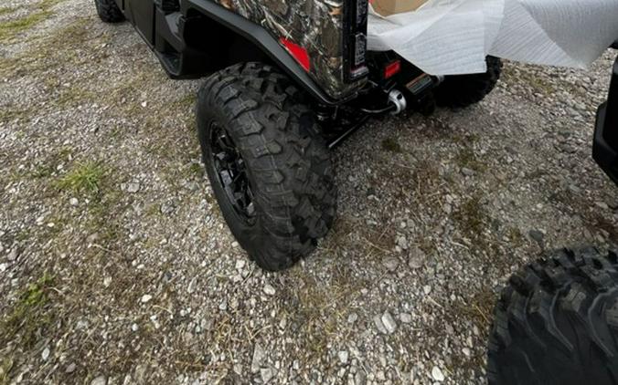 2026 Can-Am Defender MAX XT CAB HD11