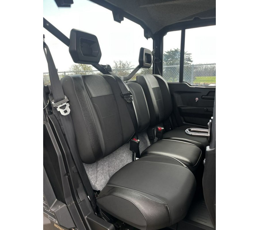 2026 Can-Am Defender MAX XT CAB HD11