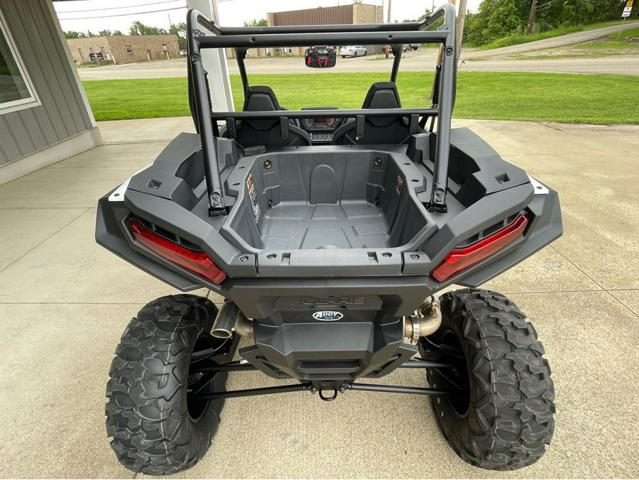 2024 Polaris Industries RZR XP 1000 Sport White Lightning