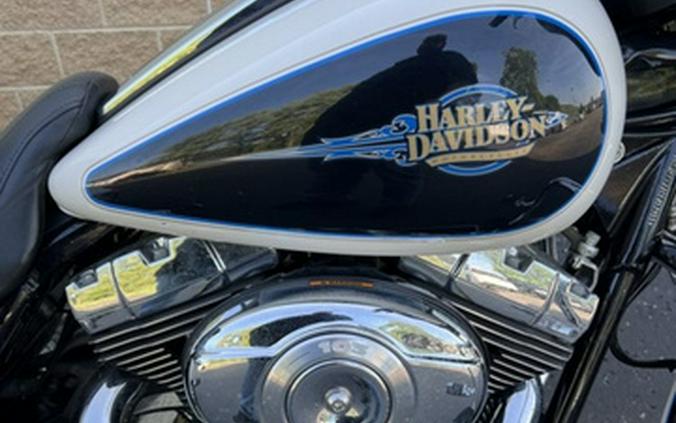 2012 Harley-Davidson FLHTC - Electra Glide Classic