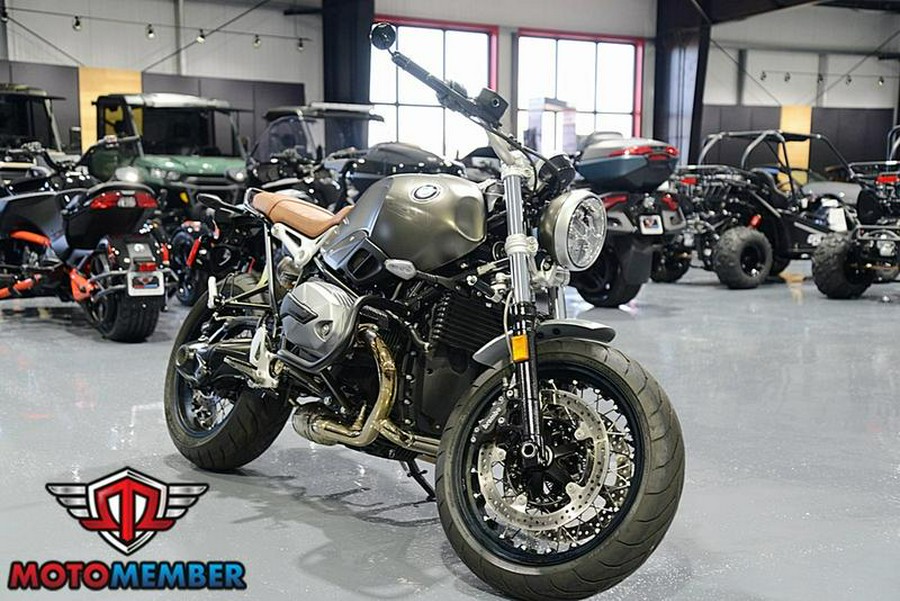 2023 BMW R nineT Scrambler Manhattan Metallic Matte
