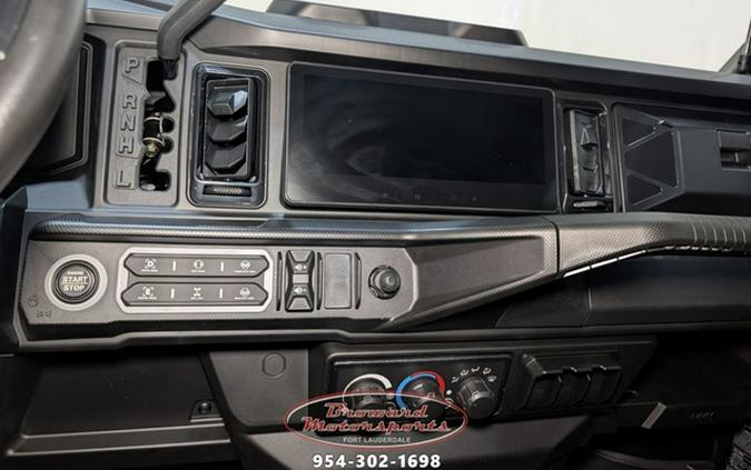 2026 Can-Am Defender MAX Limited HD11 Desert Tan & Carbon Blac