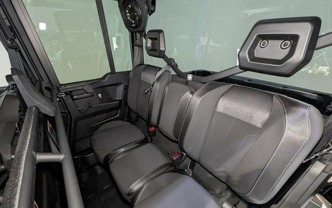 2026 Can-Am Defender MAX Limited HD11 Desert Tan & Carbon Blac