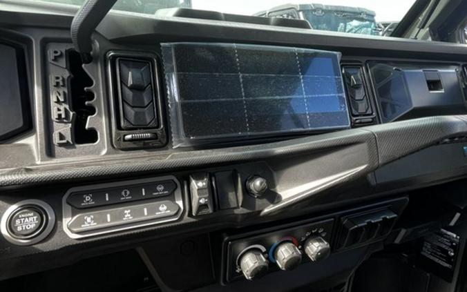 2026 Can-Am Defender MAX Lone Star Cab HD11