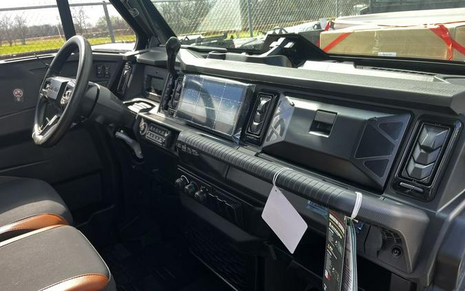 2026 Can-Am Defender MAX Lone Star Cab HD11