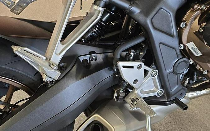 2026 Honda® CB650R E-Clutch