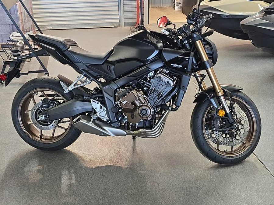 2026 Honda® CB650R E-Clutch