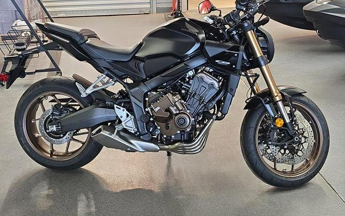 2026 Honda® CB650R E-Clutch