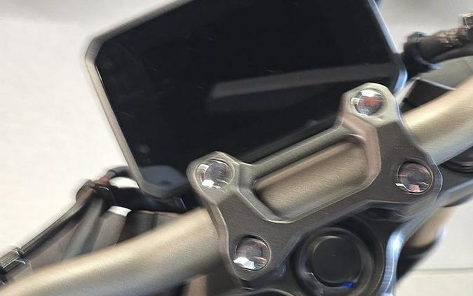 2026 Honda® CB650R E-Clutch