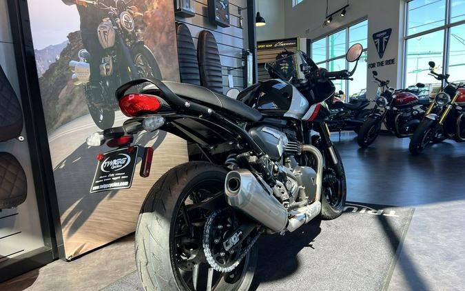 2026 Triumph Thruxton 400