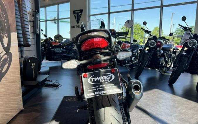 2026 Triumph Thruxton 400