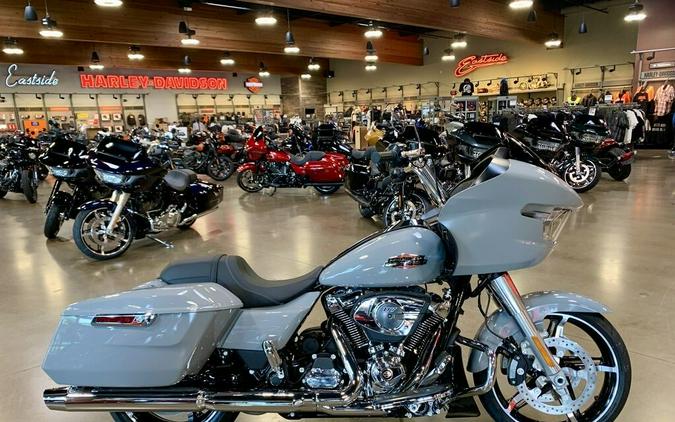 FLTRX 2025 Road Glide™