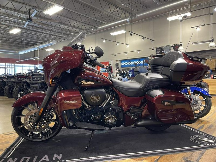 2024 Indian Motorcycle® Roadmaster® Dark Horse® w/Powerband Audio Package Maroon Metallic