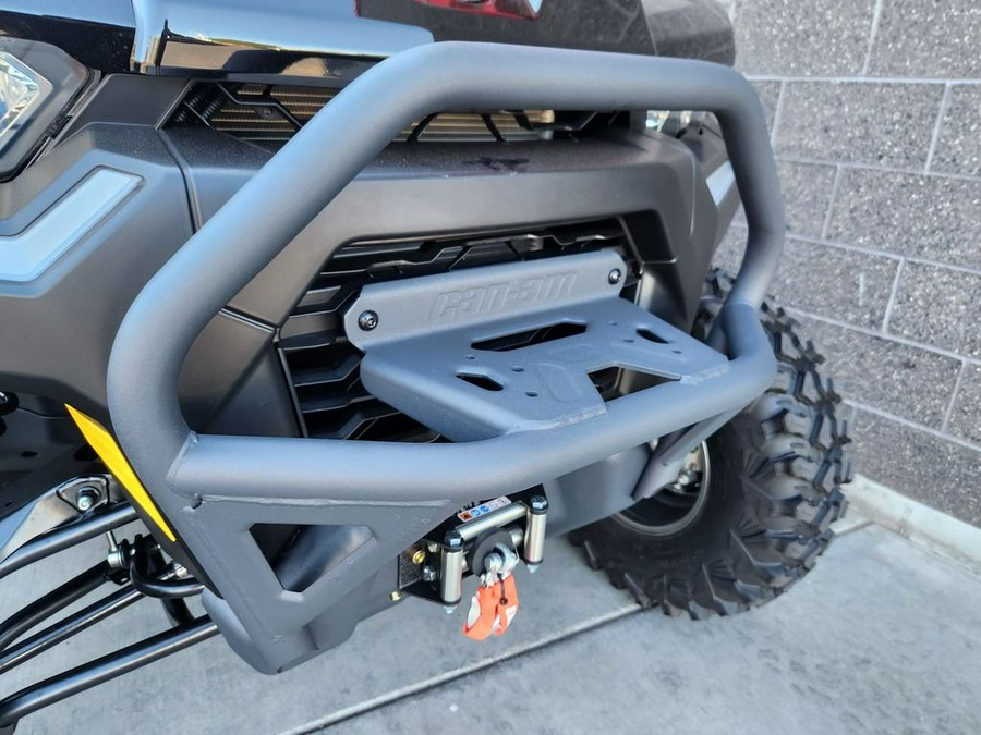 2024 Can-Am® Defender MAX Lone Star HD10