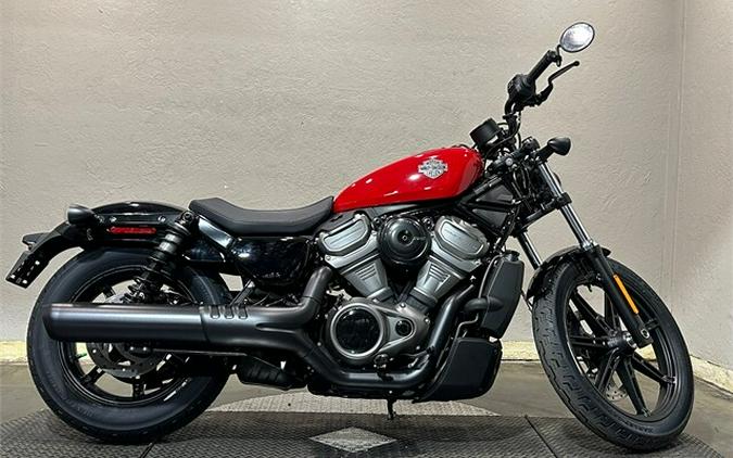 Harley-Davidson Nightster™ 2023 RH975 933061DT REDLINE RED