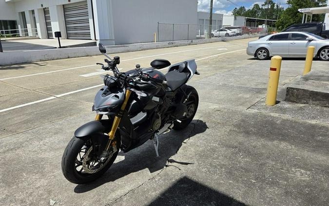2024 Ducati Streetfighter V4 S Red
