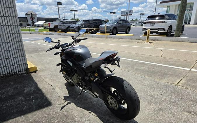2024 Ducati Streetfighter V4 S Red