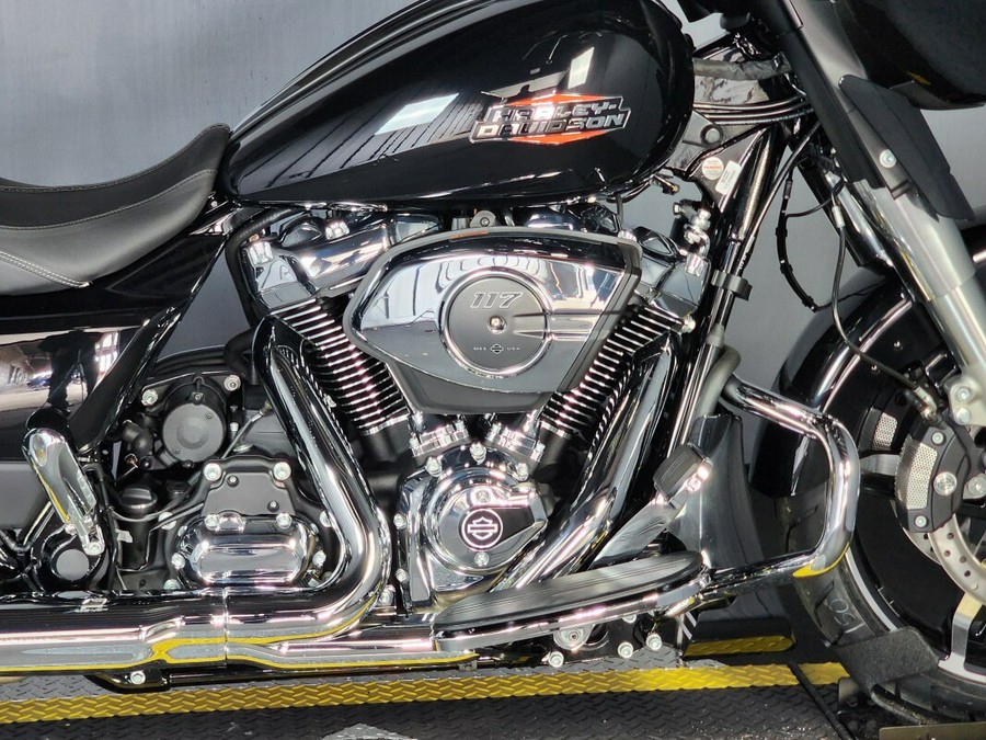 2024 Harley-Davidson Street Glide® FLHX VIVID BLACK