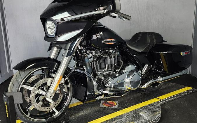 2024 Harley-Davidson Street Glide® FLHX VIVID BLACK