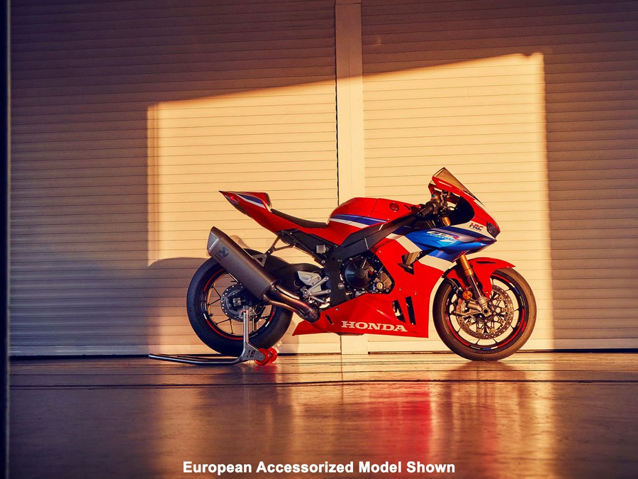 2025 Honda CBR1000RR-R Fireblade SP