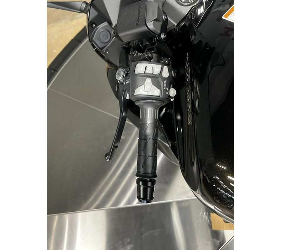 2026 Kawasaki Ninja® 1100SX ABS