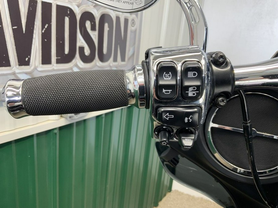 2022 Harley-Davidson® FLHTCUTG - Tri Glide® Ultra