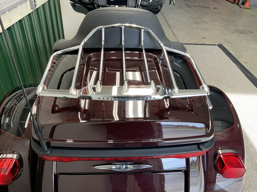 2022 Harley-Davidson® FLHTCUTG - Tri Glide® Ultra