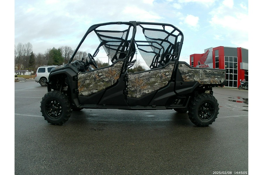 2025 Honda PIONEER 1000-6 DLX CREW Deluxe