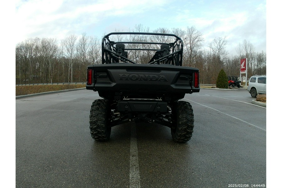 2025 Honda PIONEER 1000-6 DLX CREW Deluxe