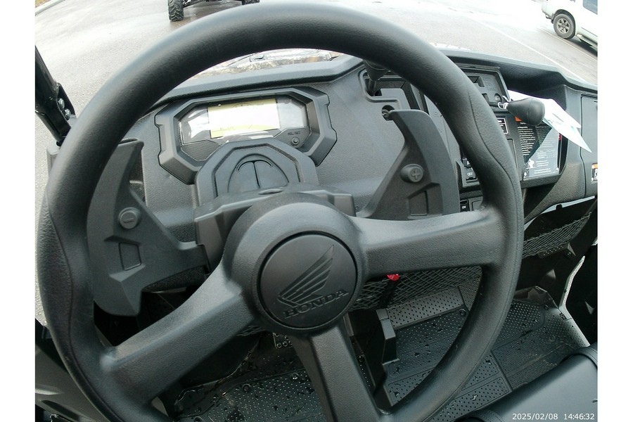 2025 Honda PIONEER 1000-6 DLX CREW Deluxe