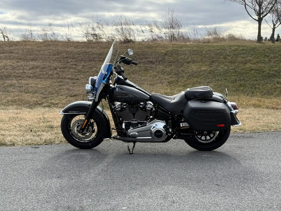 2026 Harley-Davidson® FLHC - Heritage Classic