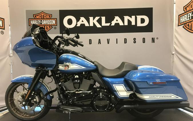 Harley-Davidson® Road Glide® ST 2023
