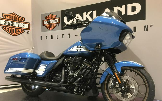 Harley-Davidson® Road Glide® ST 2023
