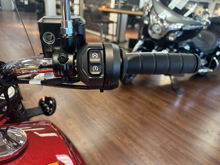 2026 Indian Motorcycle® Super Scout® Sunset Red Metallic
