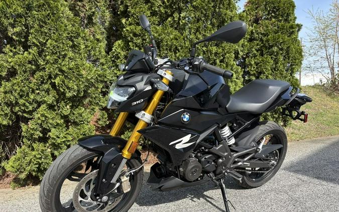 2023 BMW G 310 R