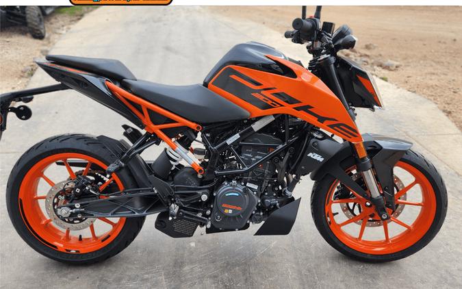 New 2023 KTM 200 DUKE