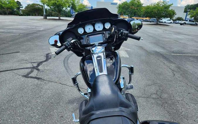 2016 Harley-Davidson® FLHXS - Street Glide® Special