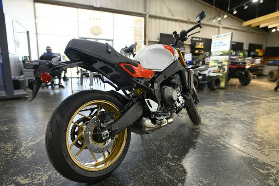 2025 Yamaha XSR 900